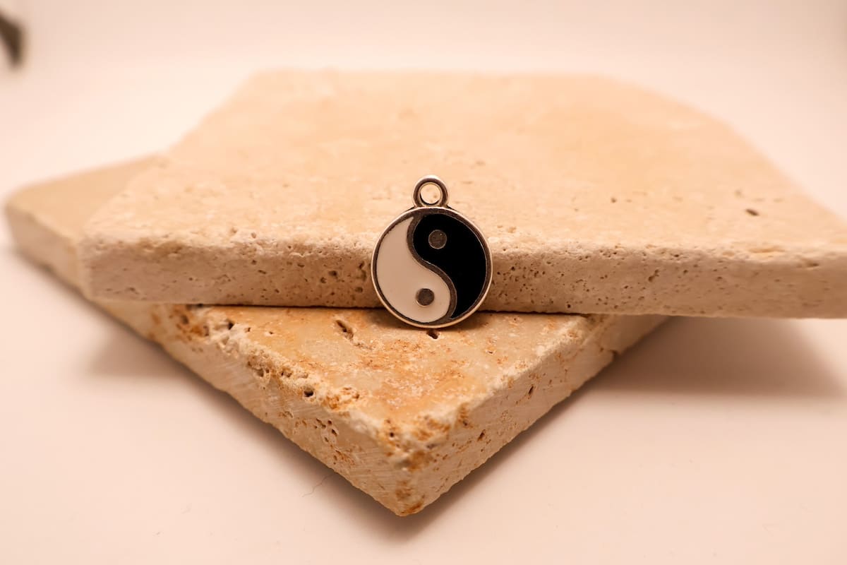 Yin und Yang Charm