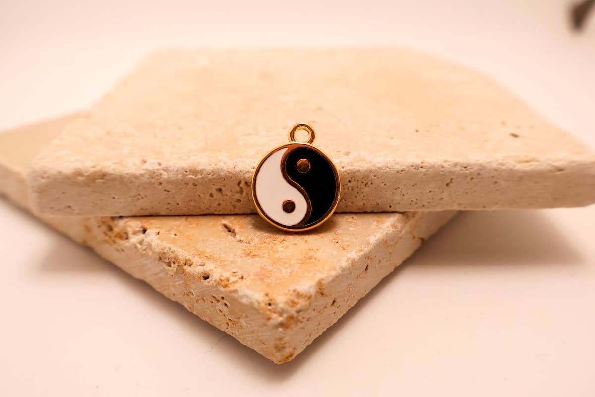 Yin und Yang Charm