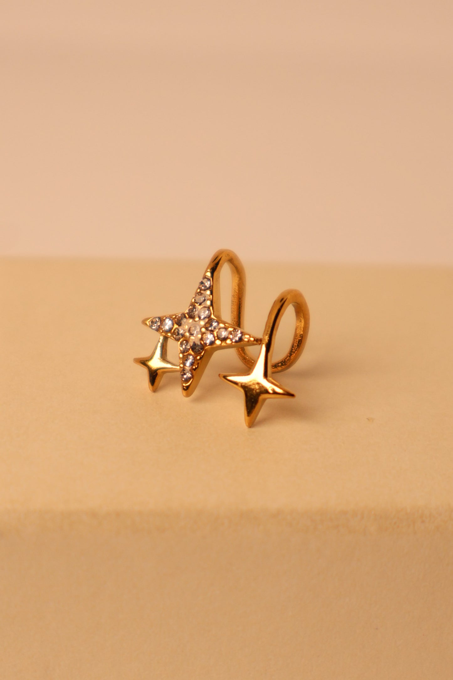 Star Earcuff